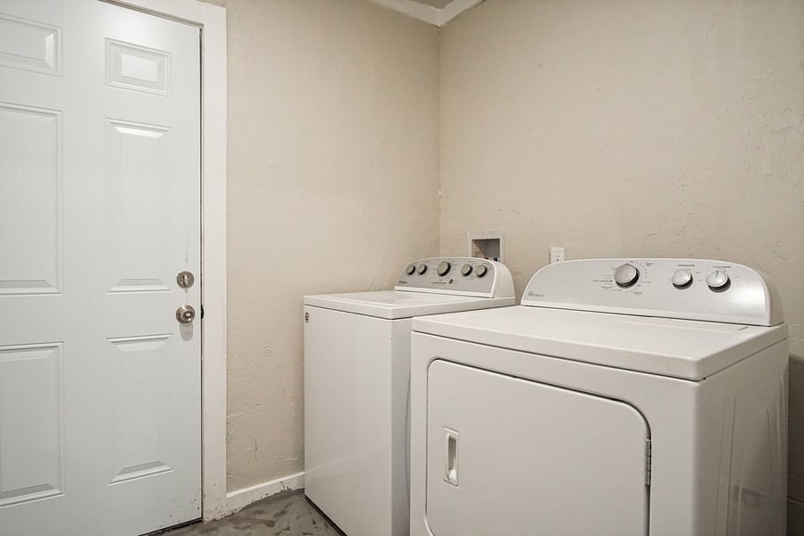 Furnished Finder property 898553_1 photo 25