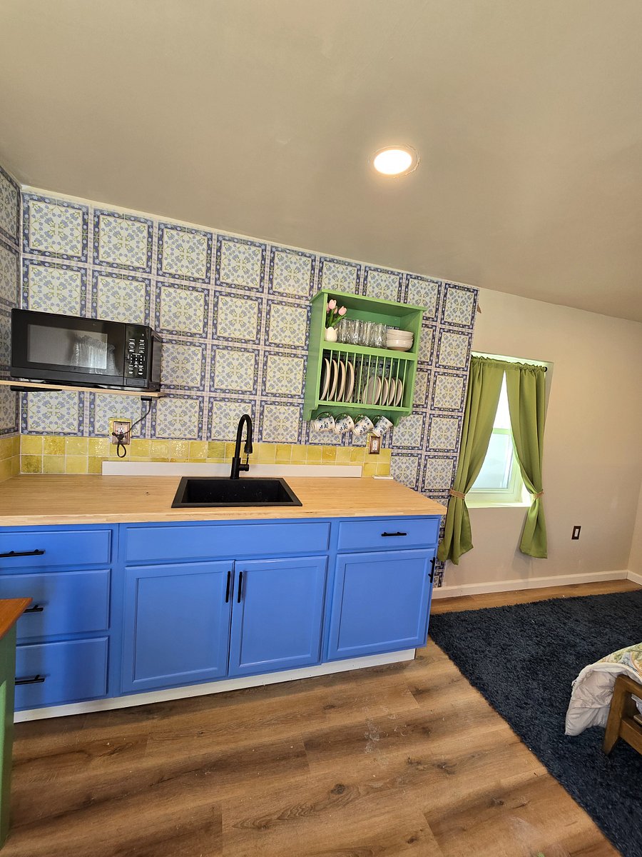 Furnished Finder property 898554_1 photo 10