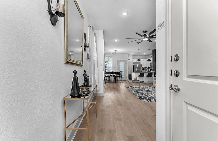Furnished Finder property 898559_1 photo 8