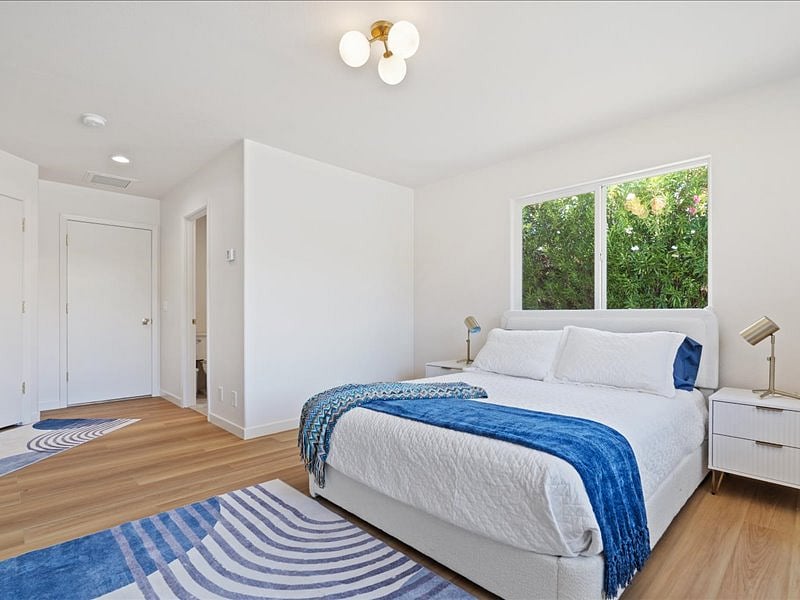 Furnished Finder property 898573_1 photo 17