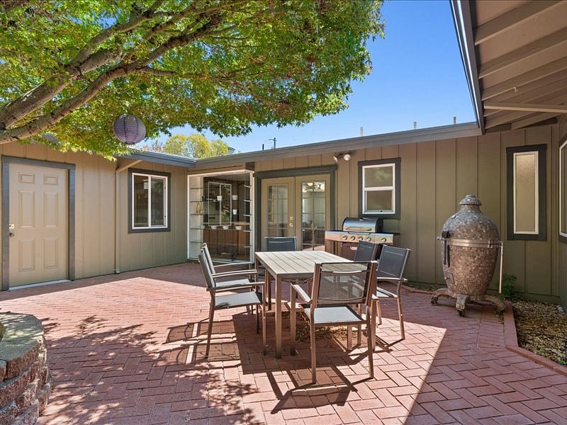 Furnished Finder property 898573_1 photo 23