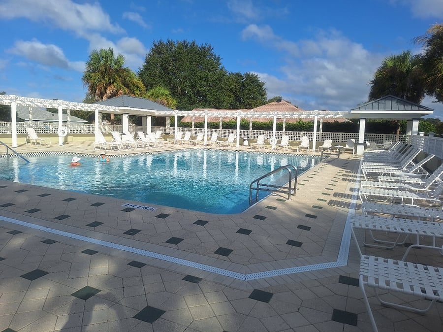 Neighborhood Pool one block from Villa