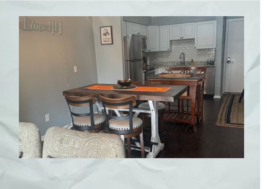 Furnished Finder property 898622_1 photo 3