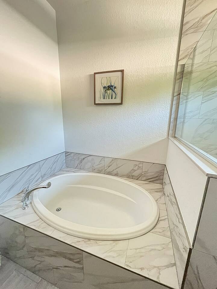 Furnished Finder property 898647_1 photo 11