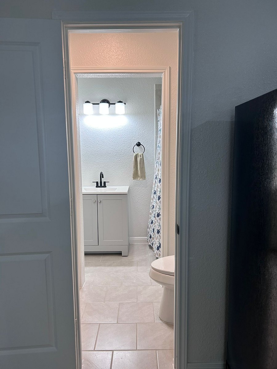 Furnished Finder property 898649_1 photo 6