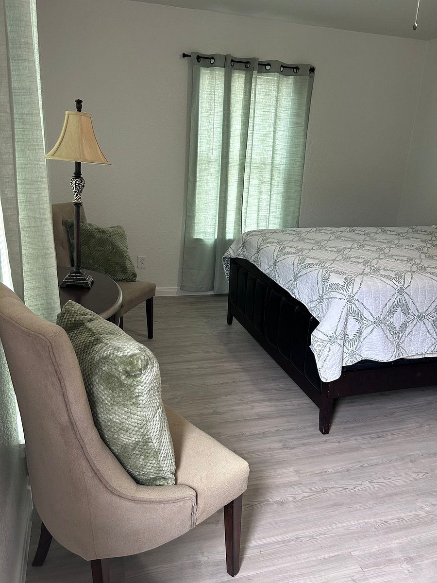 Furnished Finder property 898649_1 photo 10