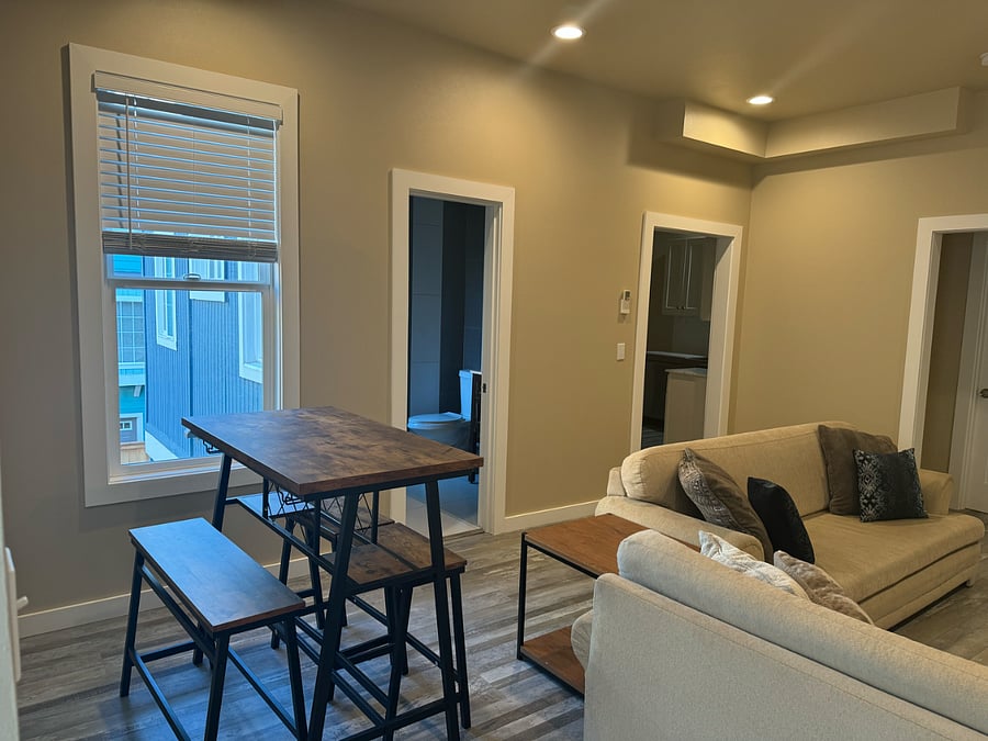 Furnished Finder property 898658_1 photo 3