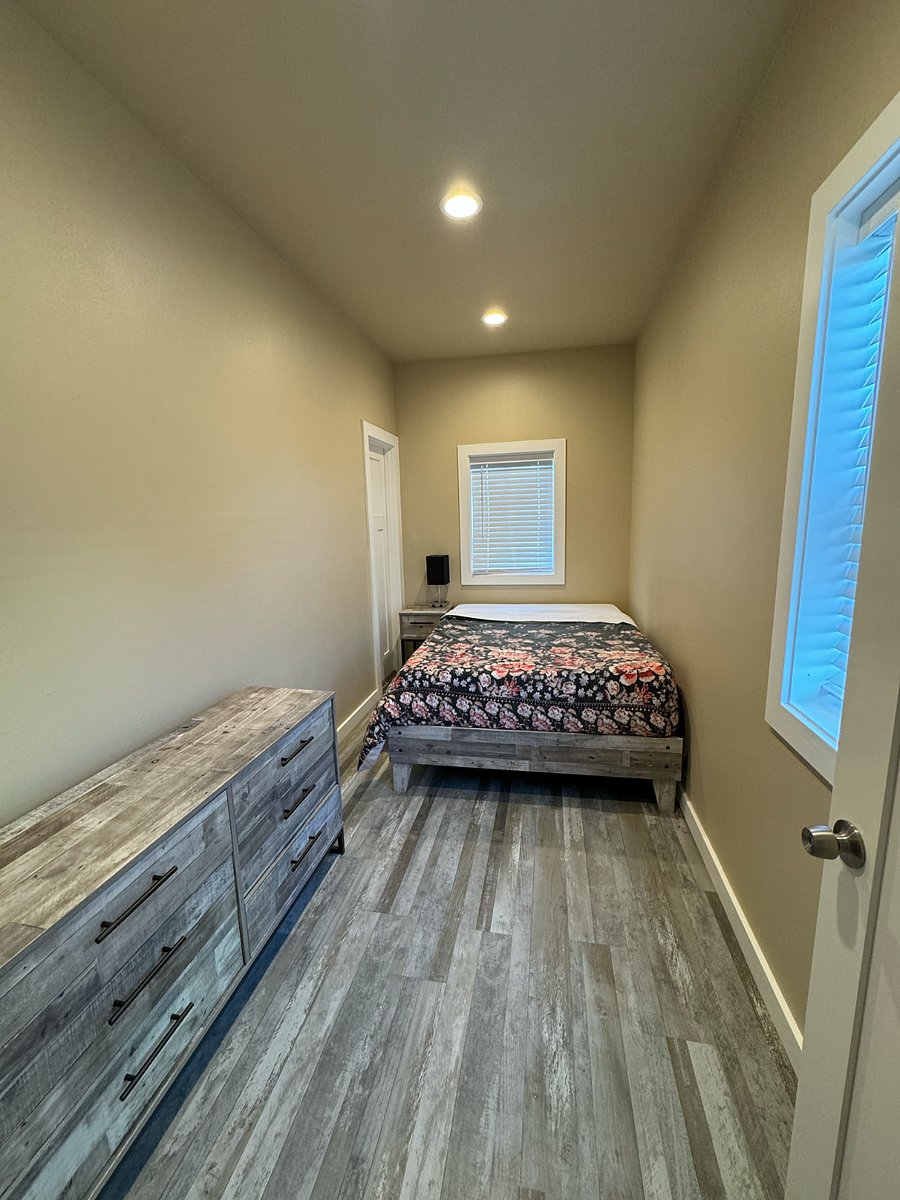 Furnished Finder property 898658_1 photo 8