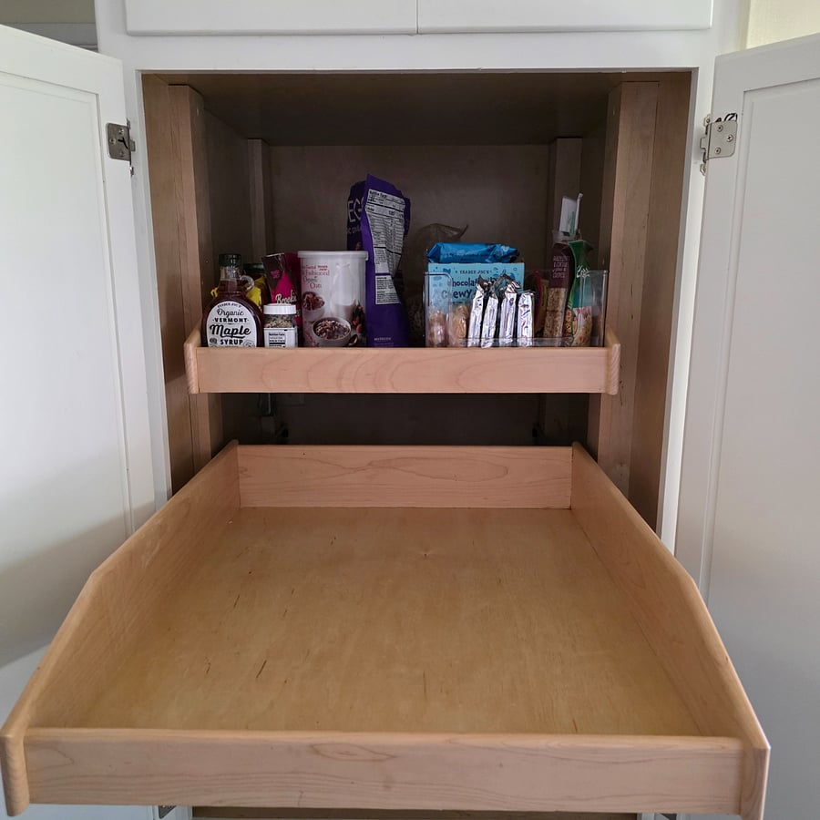 Seperate pantry tier cleaned and ready for you!