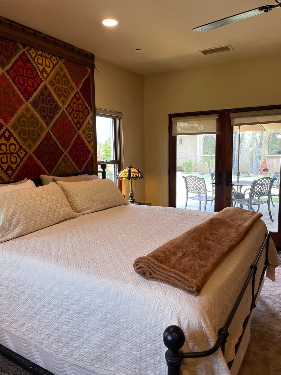 Furnished Finder property 898702_1 photo 8