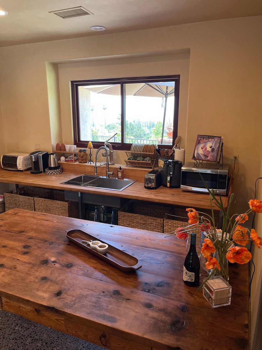 Furnished Finder property 898702_1 photo 11