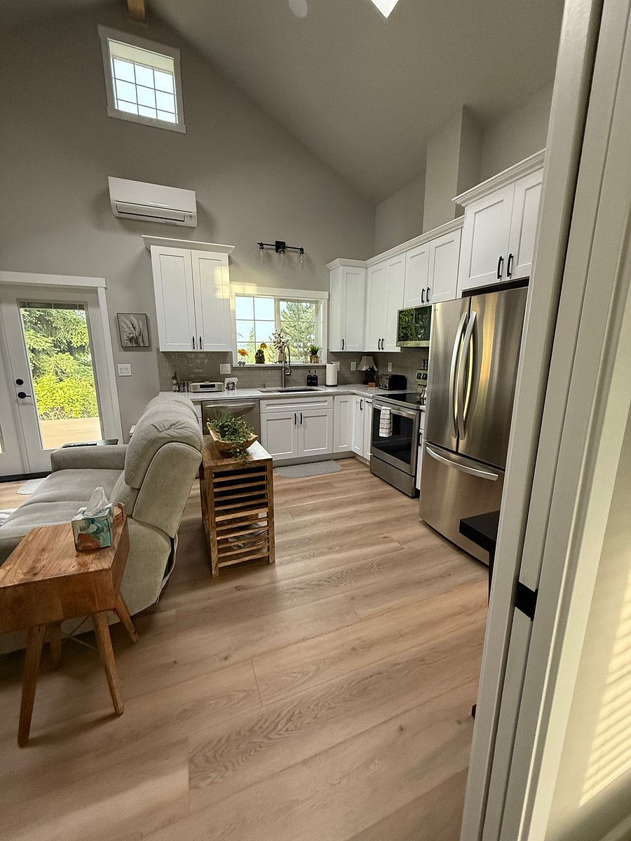 Furnished Finder property 898717_1 photo 8