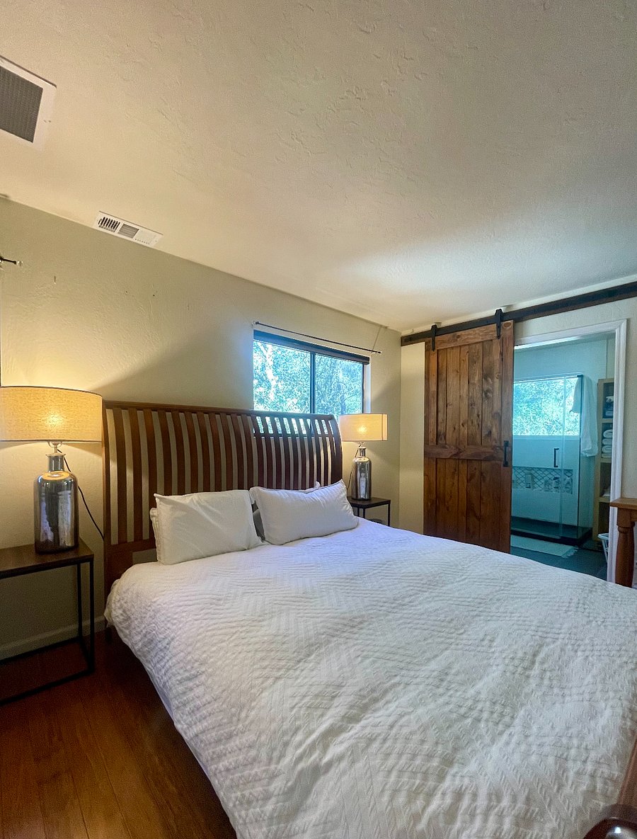 Furnished Finder property 898761_1 photo 20