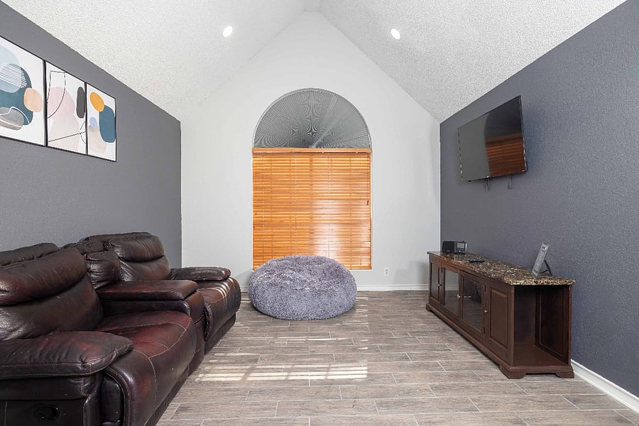 Furnished Finder property 898763_1 photo 4