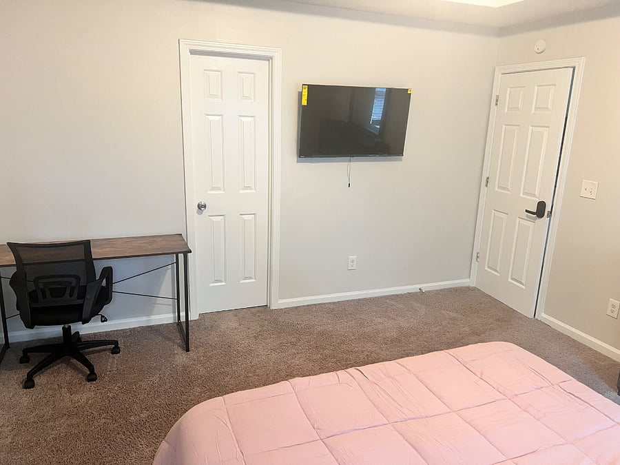 Furnished Finder property 898838_1 photo 4