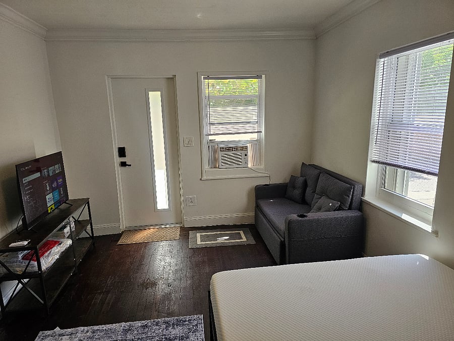 Furnished Finder property 898845_1 photo 4