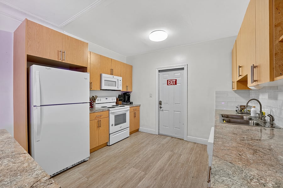 Furnished Finder property 898862_1 photo 25