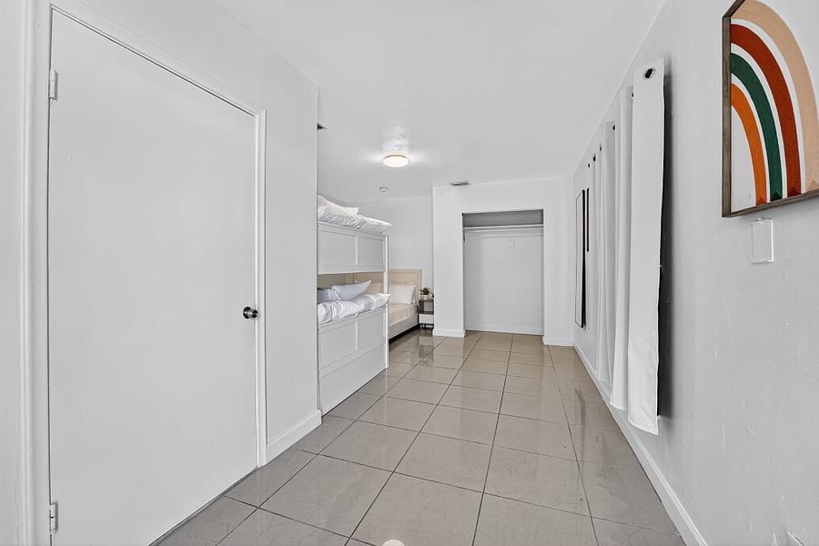 Furnished Finder property 898862_1 photo 44