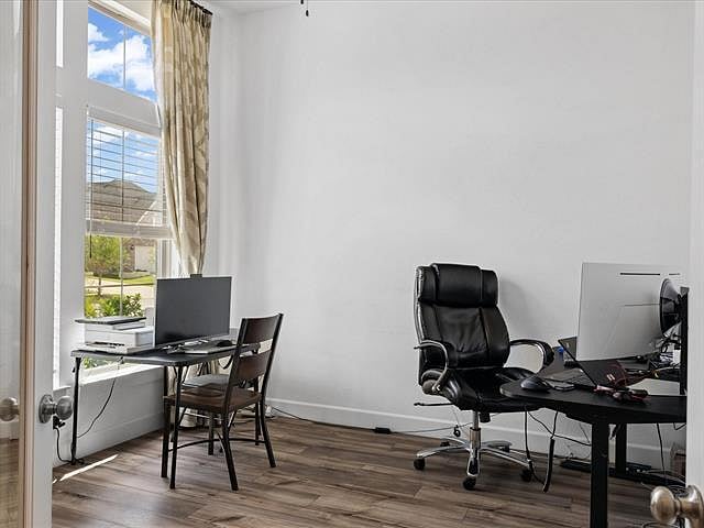 Furnished Finder property 898865_1 photo 5