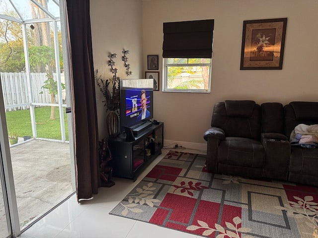 Furnished Finder property 898866_1 photo 6