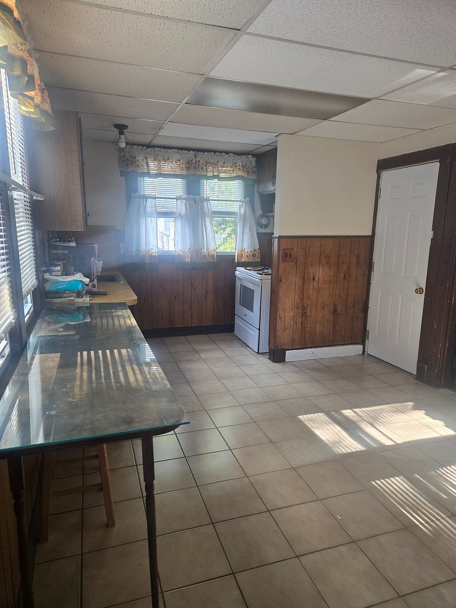 Furnished Finder property 898868_1 photo 9