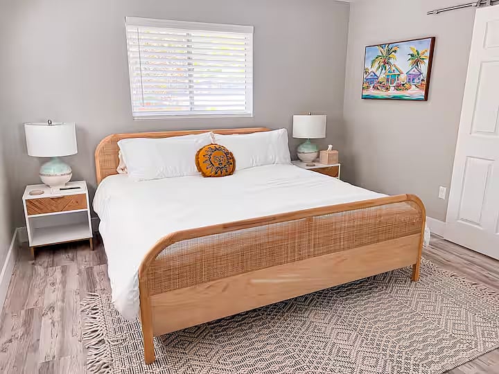 Furnished Finder property 898900_1 photo 10