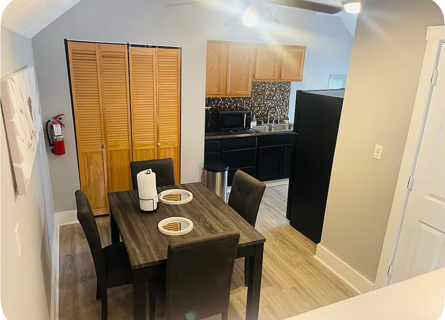 Furnished Finder property 898901_1 photo 3