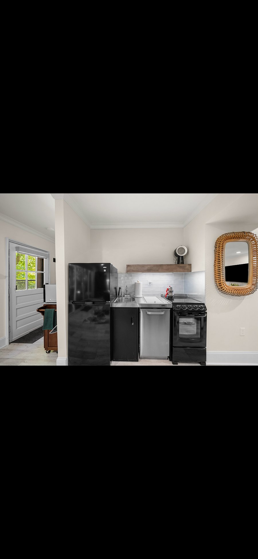 Furnished Finder property 898907_1 photo 6