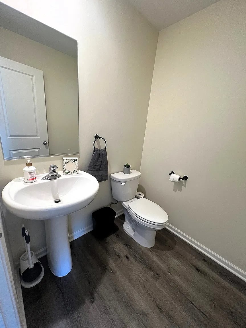 Furnished Finder property 898910_1 photo 12