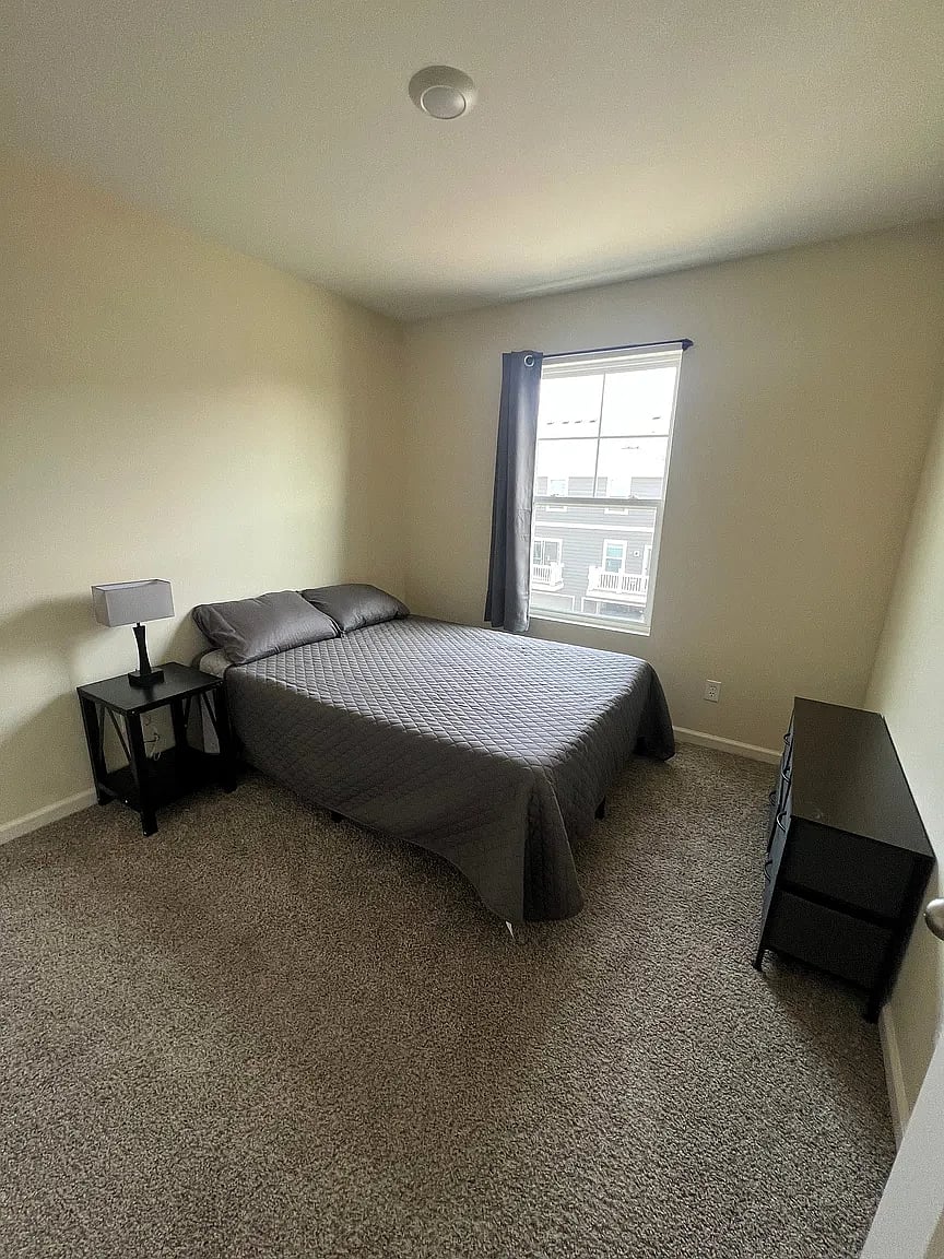 Furnished Finder property 898910_1 photo 8