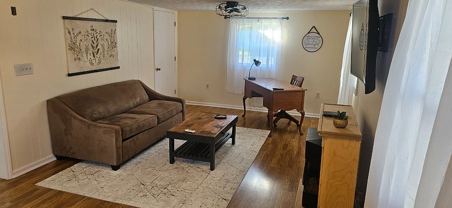 Furnished Finder property 898911_1 photo 8