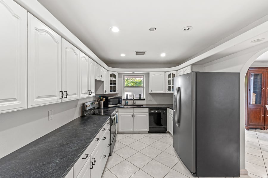 Furnished Finder property 898931_1 photo 10