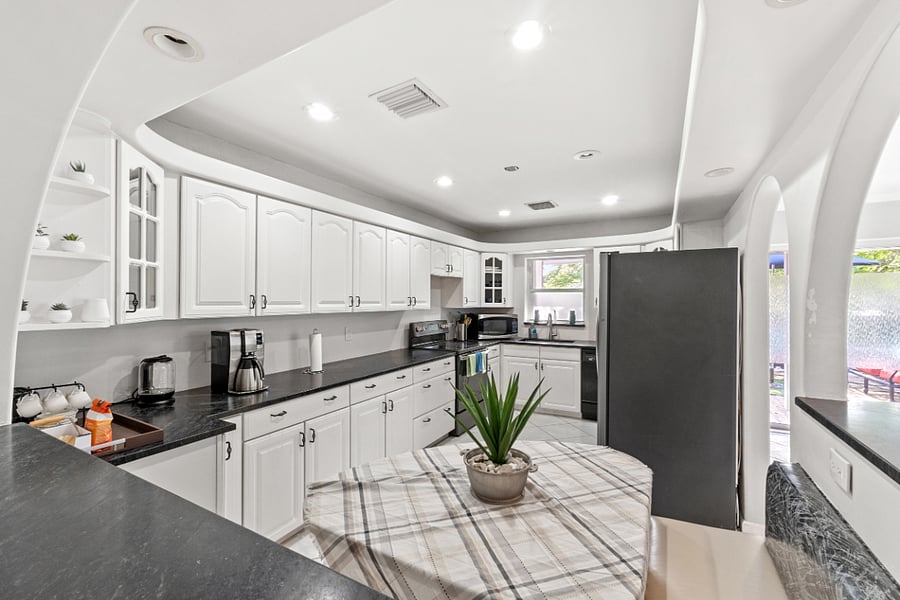 Furnished Finder property 898931_1 photo 11