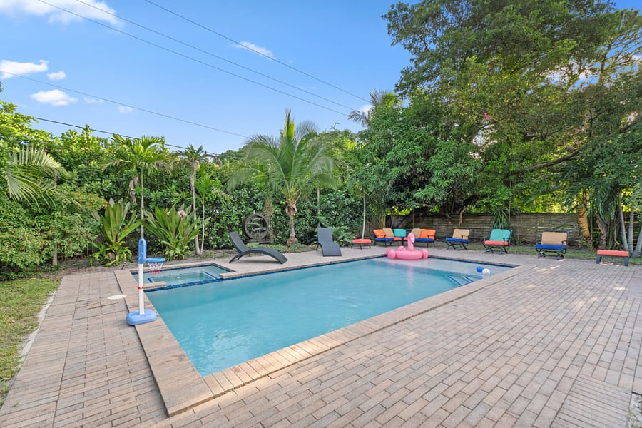 Furnished Finder property 898931_1 photo 15