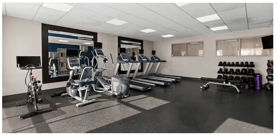 24/7 Fitness Center