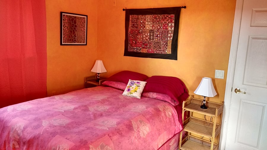 Main bedroom with queen bed