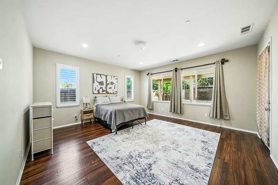 Furnished Finder property 898977_1 photo 4