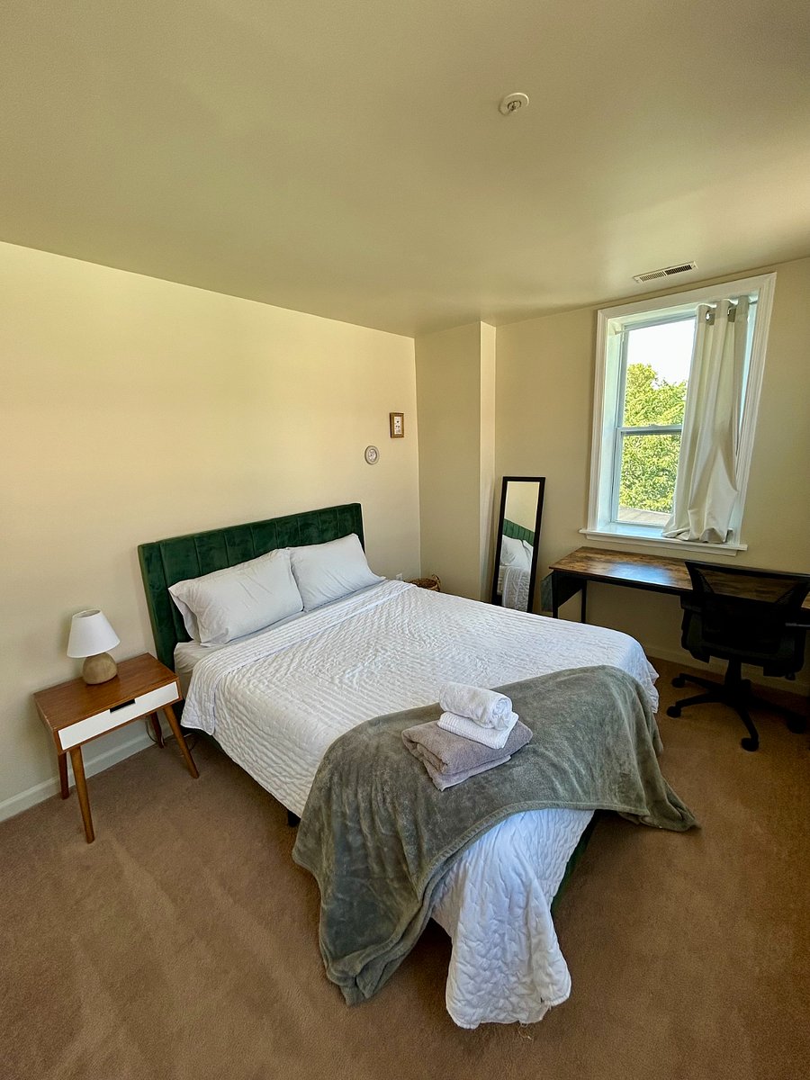 Secondary Bedroom 1