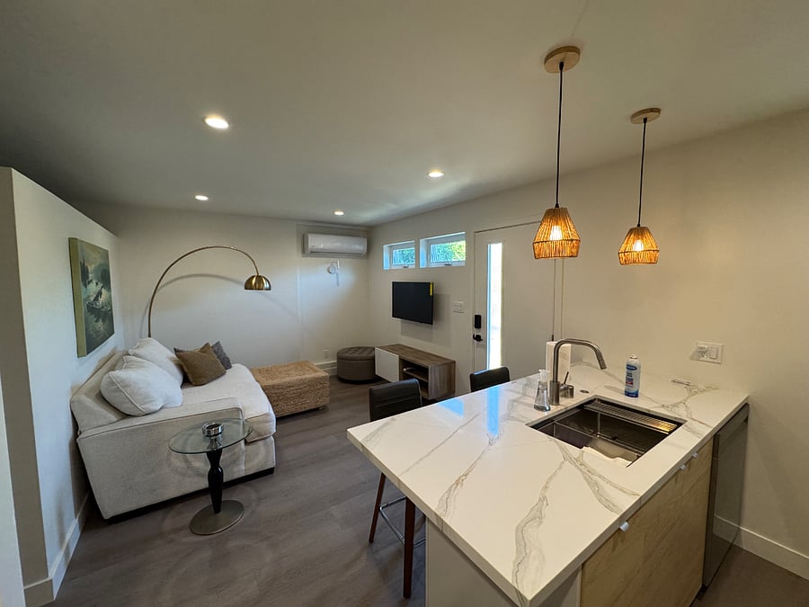 Furnished Finder property 899011_1 photo 4