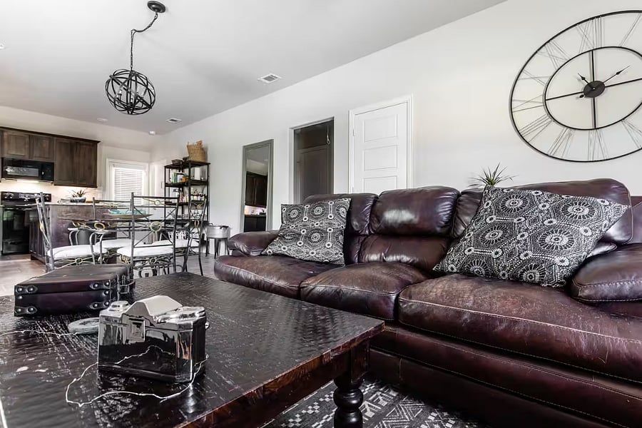 Furnished Finder property 899012_1 photo 3