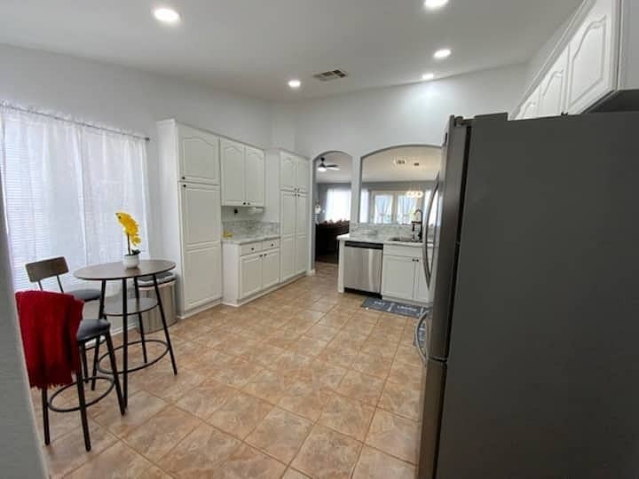 Furnished Finder property 899019_1 photo 5