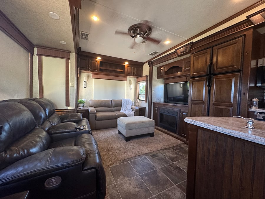 Furnished Finder property 899023_1 photo 15