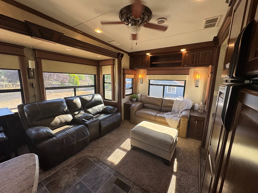 Furnished Finder property 899023_1 photo 16