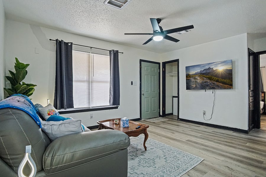 Furnished Finder property 899061_1 photo 9