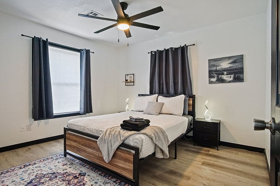 Furnished Finder property 899061_1 photo 16