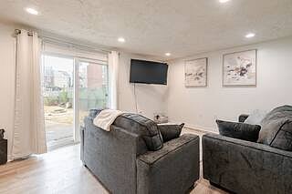 Furnished Finder property 899072_1 photo 12