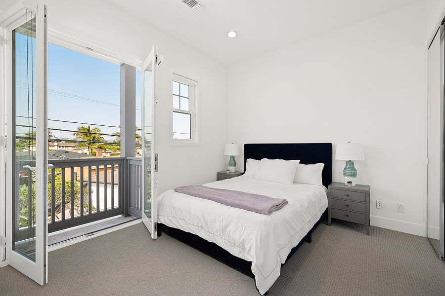 Guest room #2 with queen bed