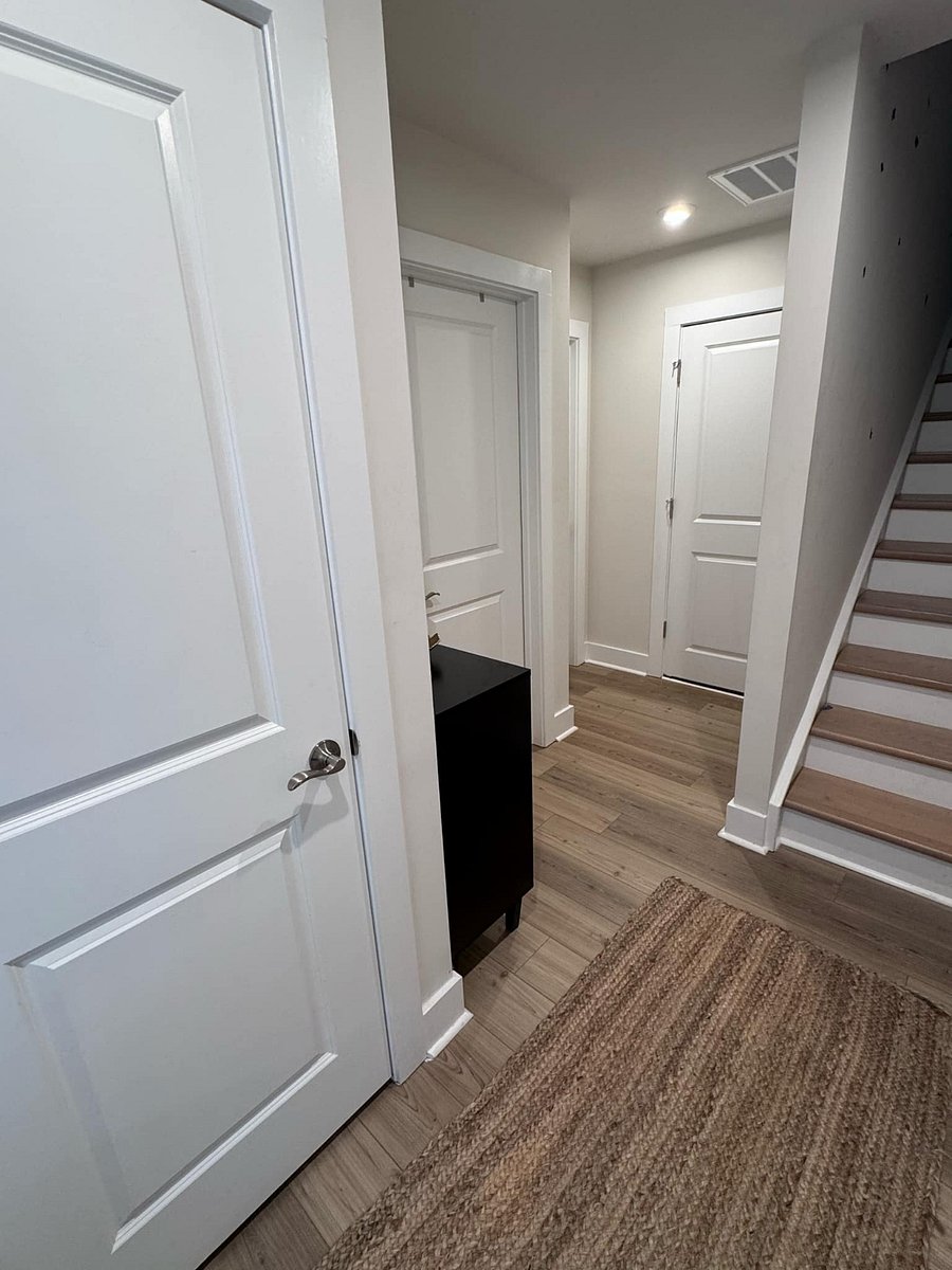 Furnished Finder property 899115_1 photo 10