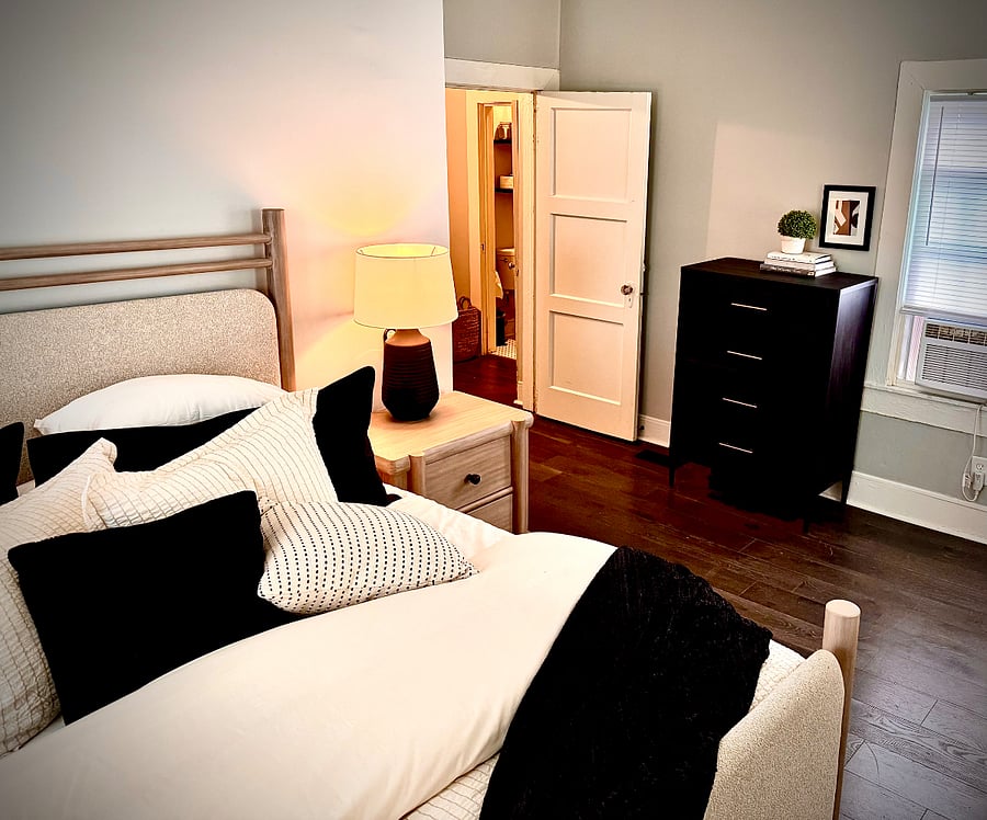 Furnished Finder property 899133_1 photo 8