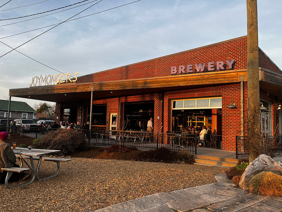 Walking Distance to Joymongers Brewery 

